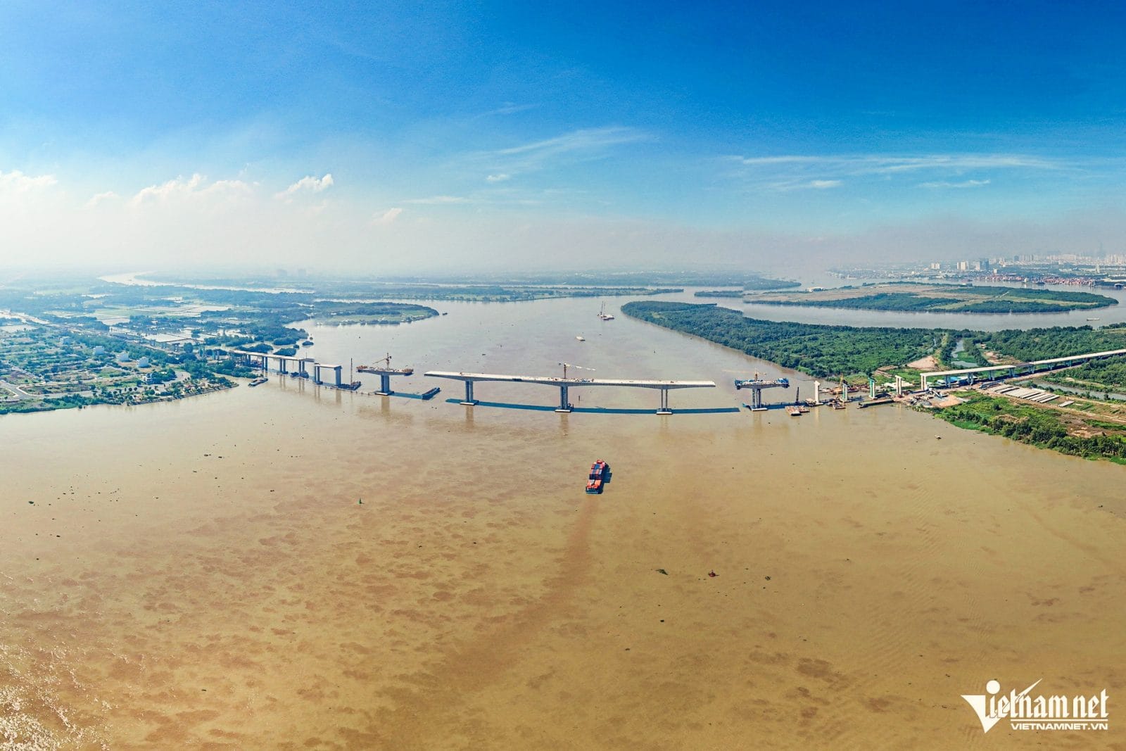 Cầu Nhơn Trạch vào tháng 11/2024 (Nguồn hình: Báo VietNamNet)