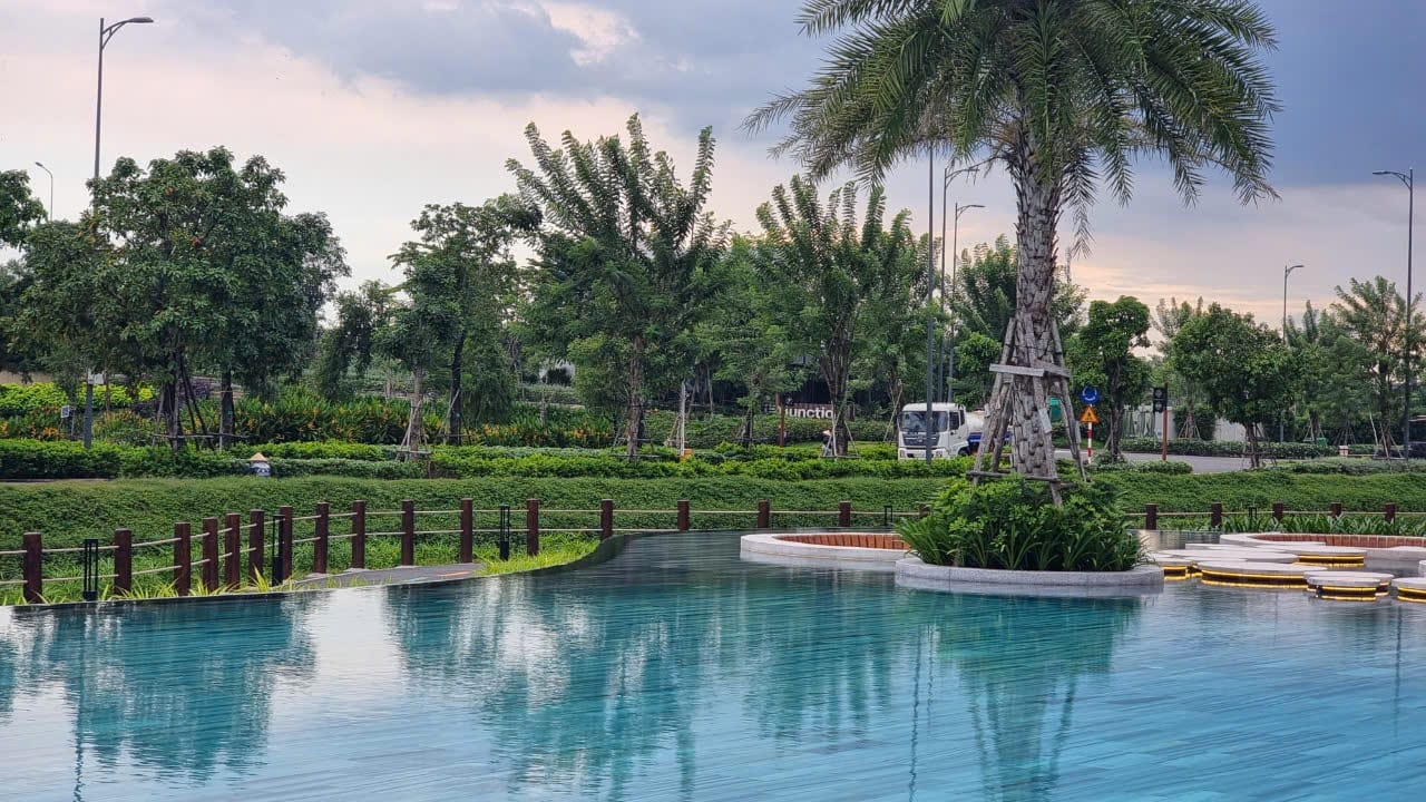 Bán nhà hẻm xe hơi thông thoáng